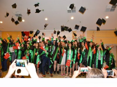 <BR><BR>TC KOCAELİÜNİVERSİTESİ MEZUNİYET TÖRENİ YAPILDI
