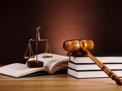 MÜELLİF DENETÇİ VE ŞANTİYE ŞEFLERİNİN İMZALARINA YER VERMEYEN YAPI RUHSATI FORMUNUN DÜZENLENDİĞİ PLANLI ALANLAR İMAR YÖNETMELİĞİ DEĞİŞİKLİĞİNİN DE YÜRÜTMESİ DURDURULDU