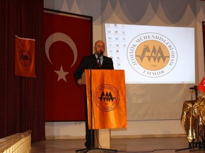 &#8220;BEKLENEN MARMARA DEPREMİNİN ÇANAKKALE VE ÇEVRESİ OLASI ETKİLERİ ZEMİN ETÜTLERİNDE BELEDİYELERİN YETKİ VE SORUMLULUKLARI JEOFİZİK TOPLANTISI&#8221; ÇANAKKALE İL TEMSİLCİLİĞİ TARAFINDAN GERÇEKLEŞTİRİLDİ
