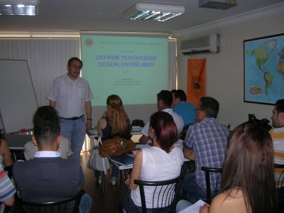 DEPREM TEHLİKESİNİN DEĞERLENDİRİLMESİ KURSU GERÇEKLEŞTİRİLDİ