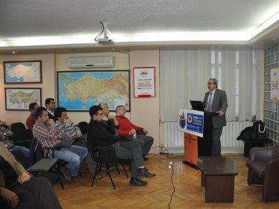 ZEMİNYAPI ETKİLEŞİMİ PROJELENDİRME SEMİNERİ YAPILDI