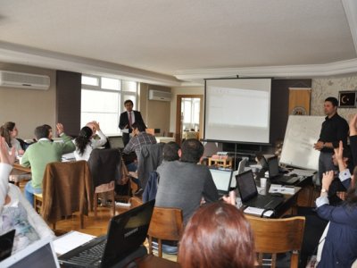 NETCAD JEOFİZİK MÜHENDİSLİĞİ UYGULAMALARI EĞİTİM KURSU ANAKARA DA GERÇEKLEŞTİRİLDİ