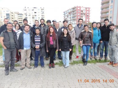 DEÜ JEOFİZİK MÜHENDİSLİĞİ BÖLÜMÜ ÖĞRENCİLERİNE YÖNELİK ARAZİ UYGULAMASI YAPILDI
